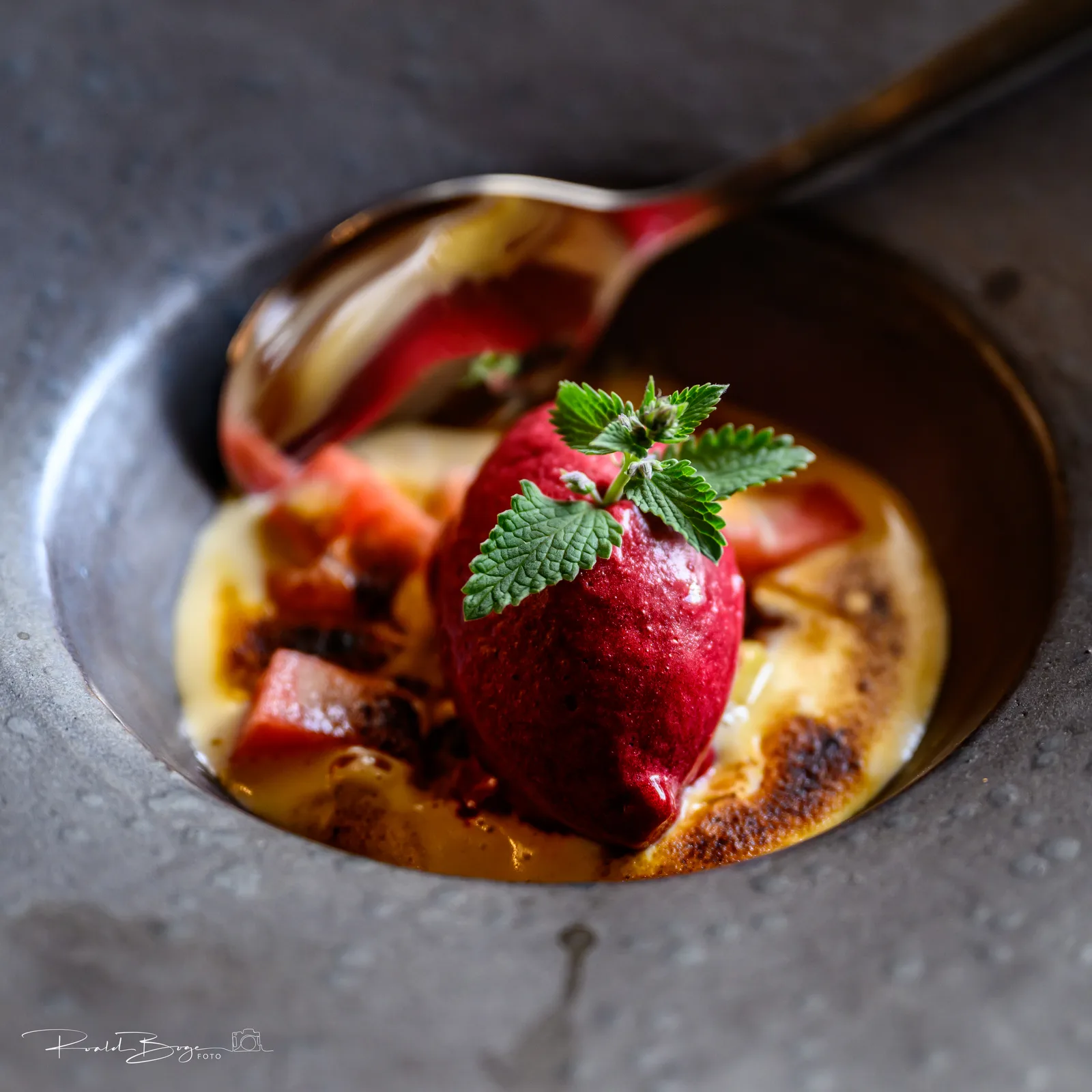 Dessert with strawberries and cream